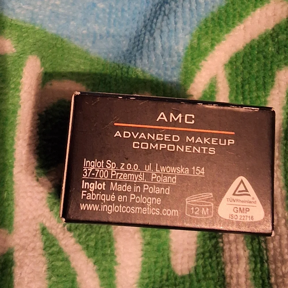 NWT AMC CREAMY CONCELEAR SHADE 66
